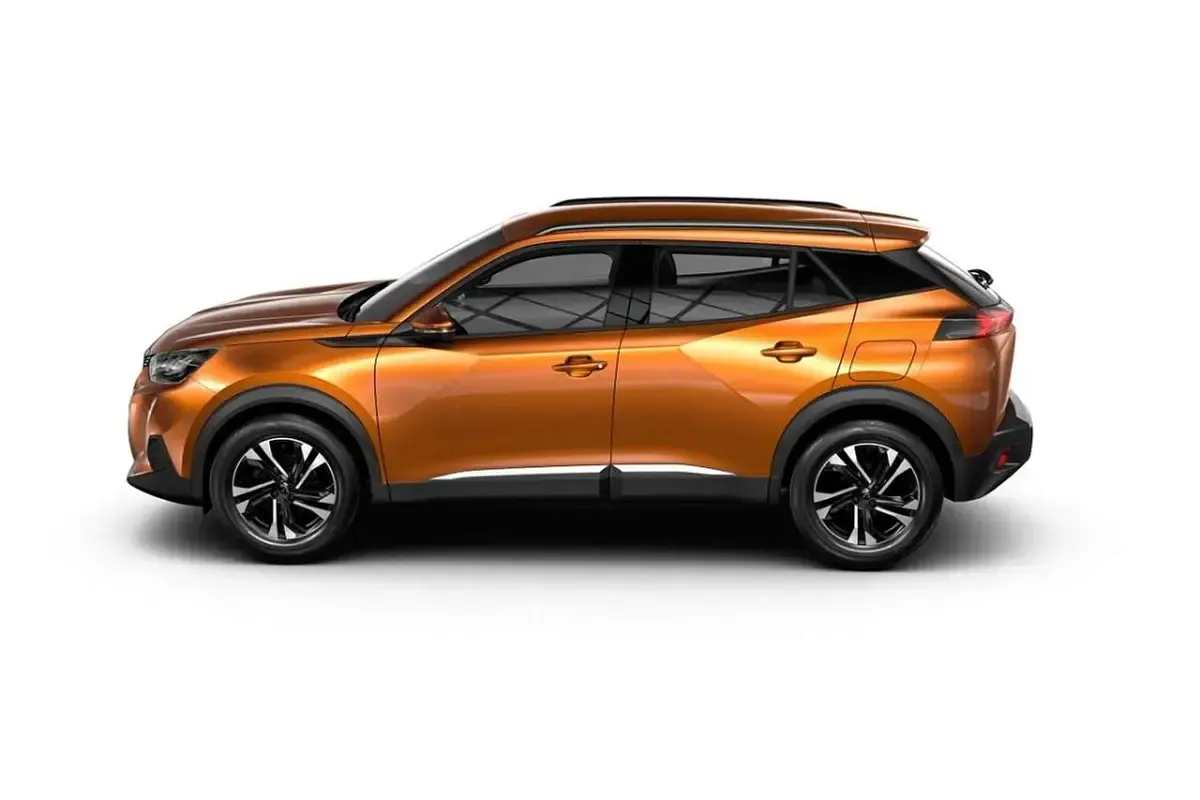 Usata Peugeot 2008 Allure 131 CV (96 kW) 2020 Nero SUV