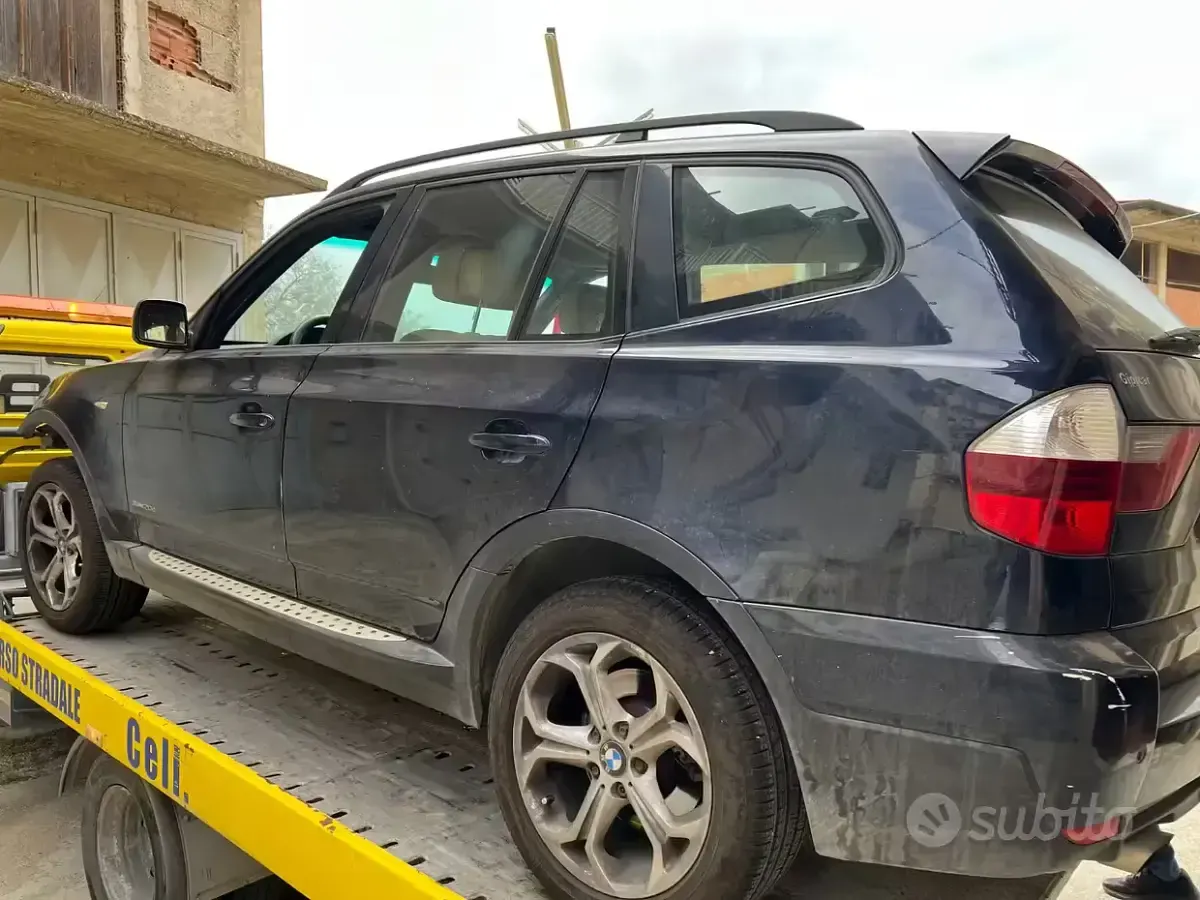 Usata BMW X3 177 CV (130 kW) 2009 Blu SUV