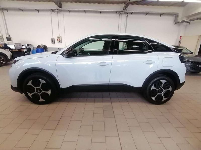 Nuova Citroën C4 131 CV (96 kW) 2025 Bianco okenite Berlina