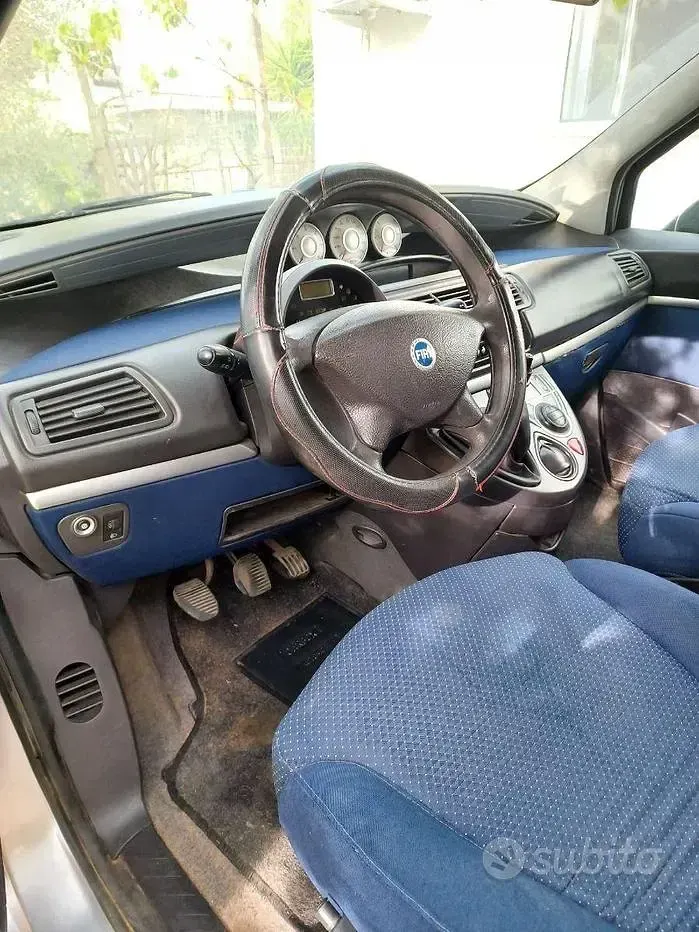 Käytetty Fiat Ulysse 136 HP (100 kW) 2006 Tila-auto