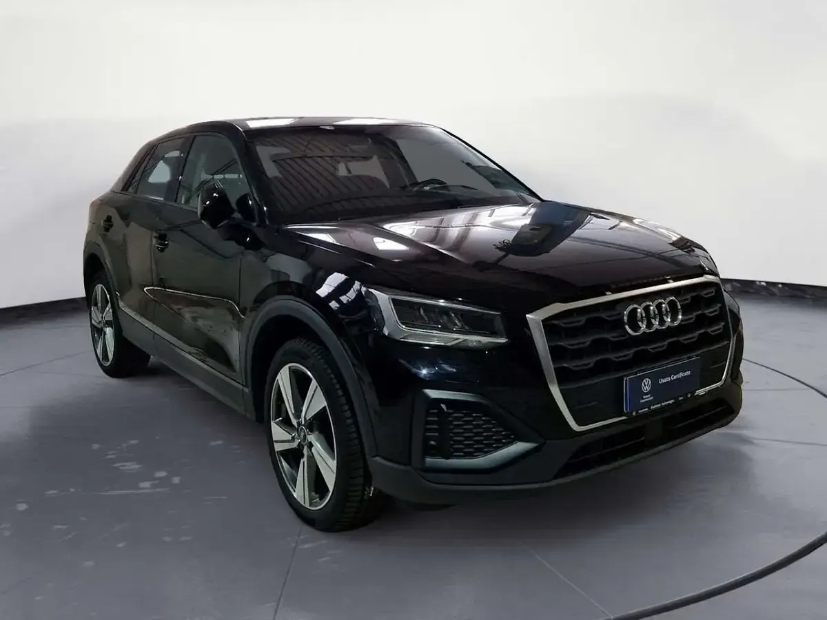 Usata Audi Q2 116 CV (85 kW) 2022 Nero brillante SUV