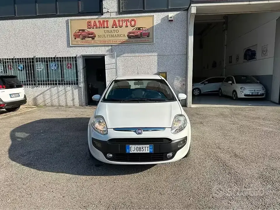 Usata Fiat Punto Evo Emotion 77 CV (56 kW) 2011 Bianco Utilitaria