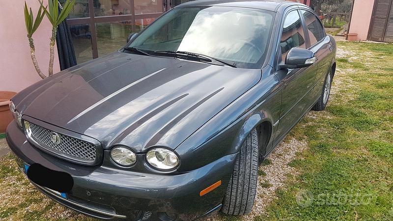 Usata Jaguar X-type 2008 Grigio Berlina