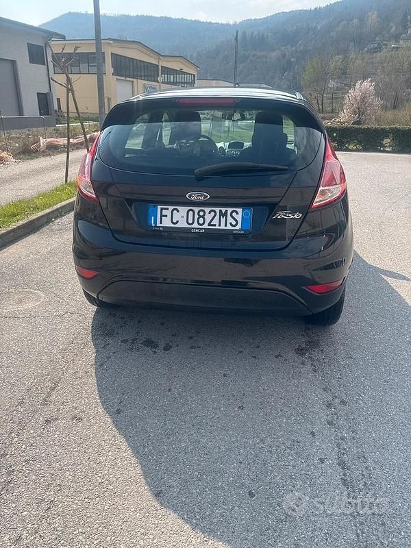 Usata Ford Fiesta 2016 Nero Utilitaria
