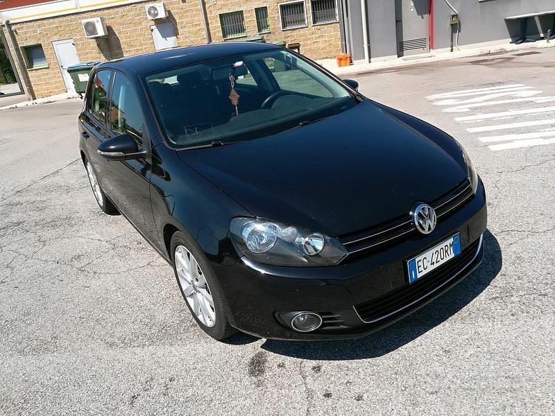 Usata VW Golf VI Highline 105 CV (77 kW) 2010 Nero Utilitaria