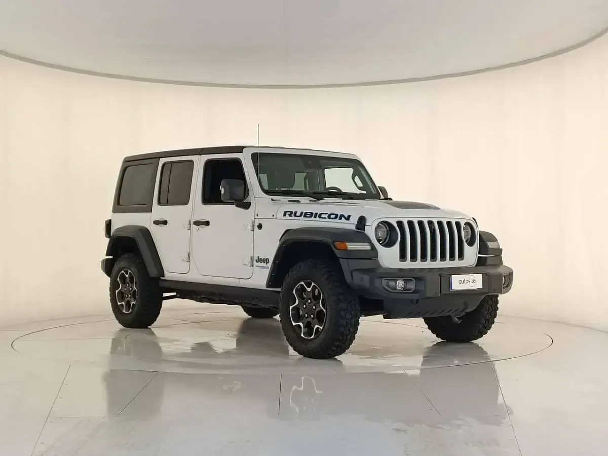 Usata Jeep Wrangler Unlimited Rubicon 272 CV (200 kW) 2022 Bright white SUV