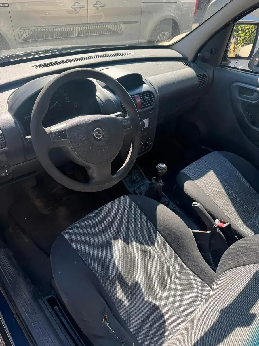 Usata Opel Combo Enjoy 75 CV (55 kW) 2010 Blu Monovolume