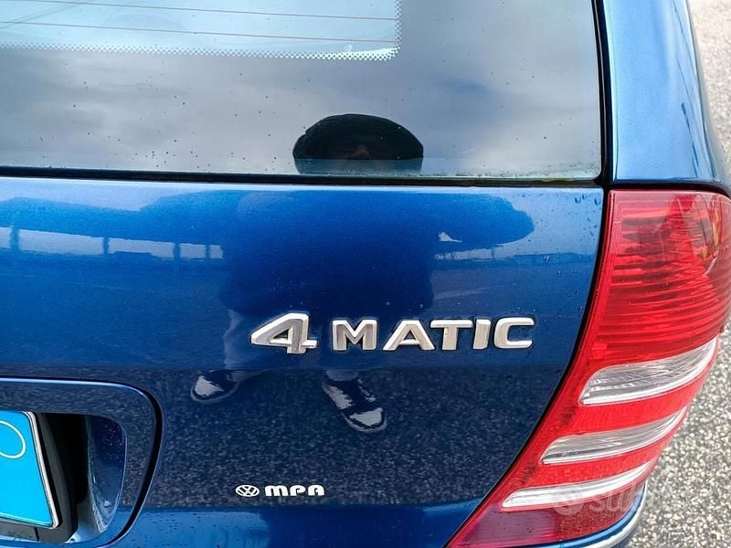 Usata Mercedes C320 2006 Blu Station wagon