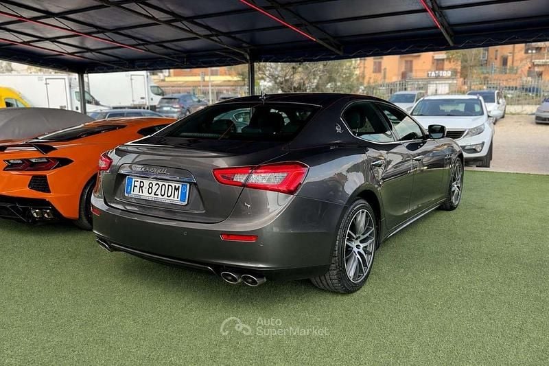 Usata Maserati Ghibli 275 CV (202 kW) 2014 Grigio Berlina