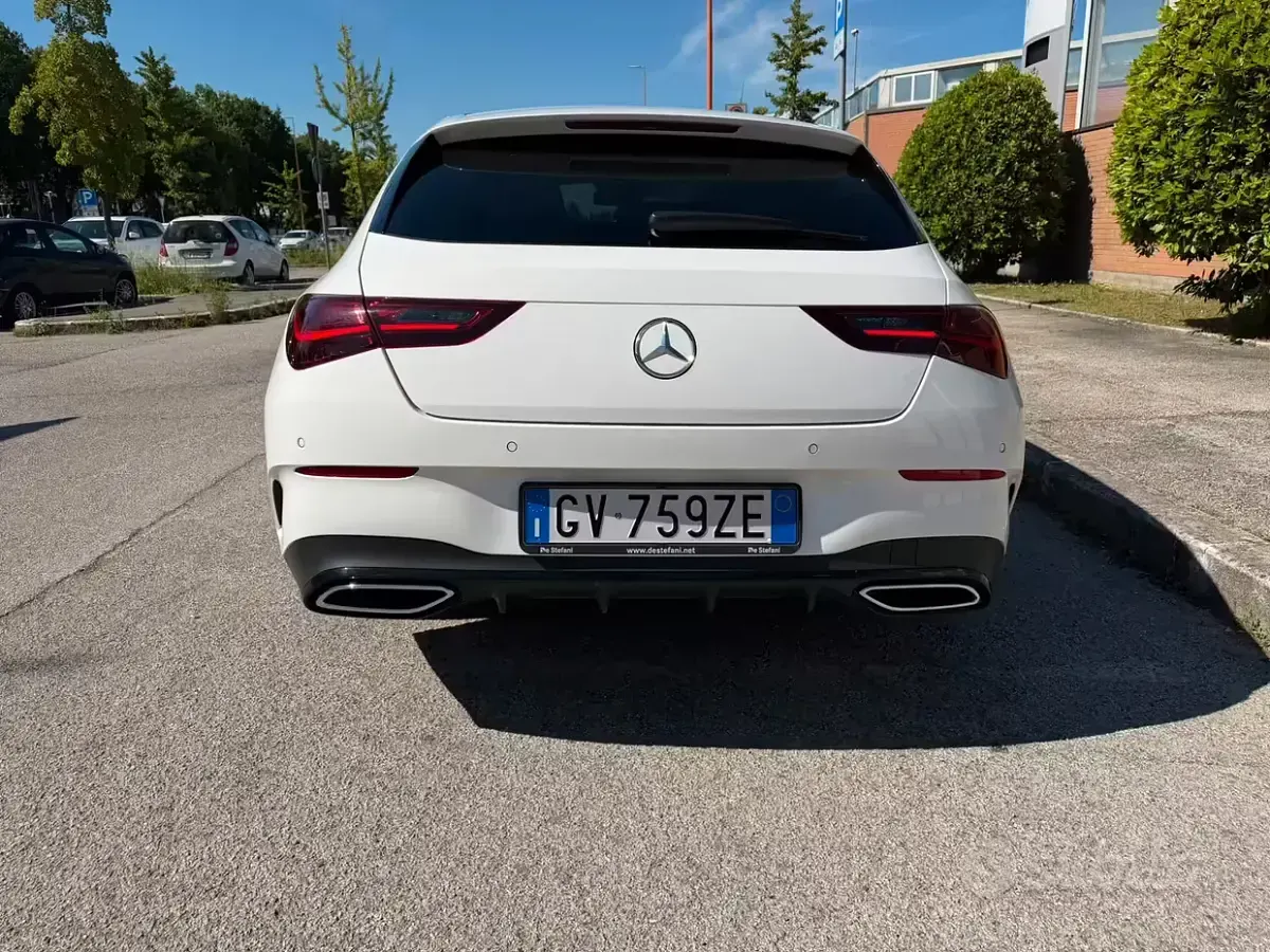 Usata Mercedes CLA180 AMG 136 CV (100 kW) 2024 Bianco Berlina