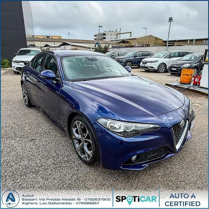 Usata Alfa Romeo Giulia 150 CV (110 kW) 2017 Blu Berlina