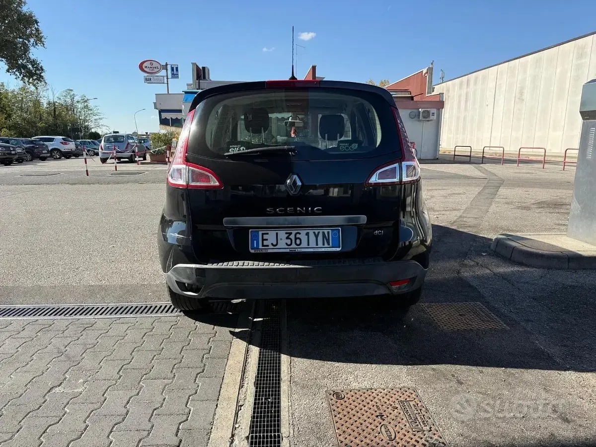 Usata Renault Scenic E-Tech 115 CV (84 kW) 2011 Nero Berlina
