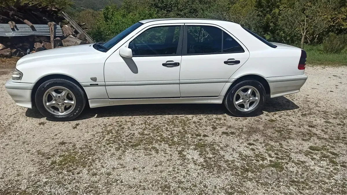 Usata Mercedes C180 1997 Bianco Berlina