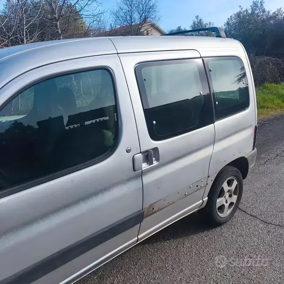 Usata Peugeot Partner 90 CV (66 kW) 2003 Grigio Monovolume