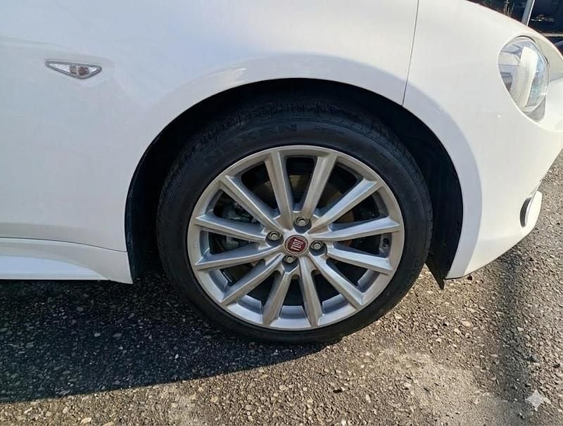 Usata Fiat 124 Spider Lusso 140 CV (102 kW) 2017 Bianco Cabrio