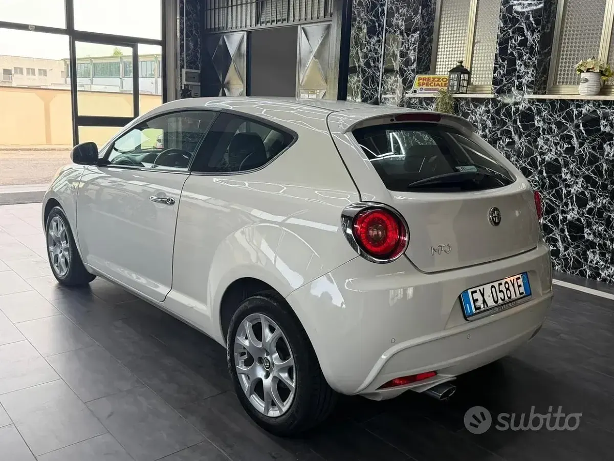 Usata Alfa Romeo MiTo Distinctive 85 CV (62 kW) 2014 Bianco Utilitaria