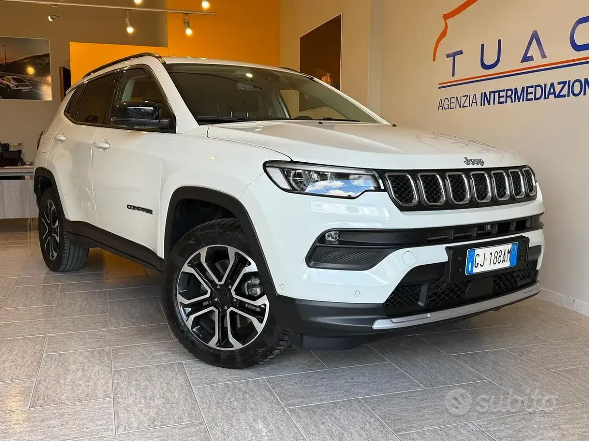 Usata Jeep Compass Limited 190 CV (139 kW) 2022 Bianco SUV