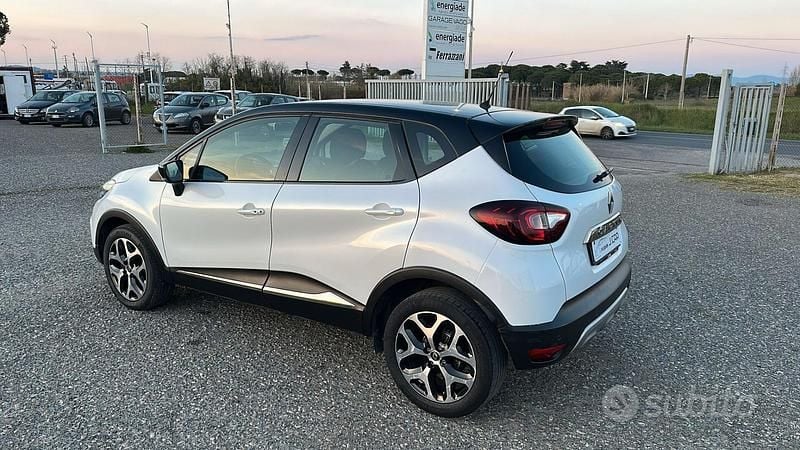 Usata Renault Captur Life 110 CV (80 kW) 2018 Bianco SUV
