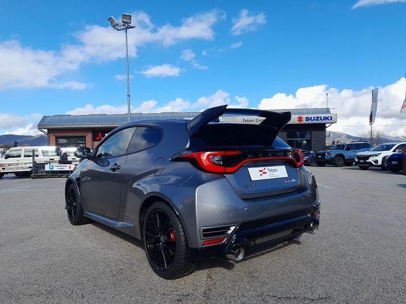 Nuova Toyota Yaris Aero 280 CV (205 kW) 2025 Antracite Utilitaria