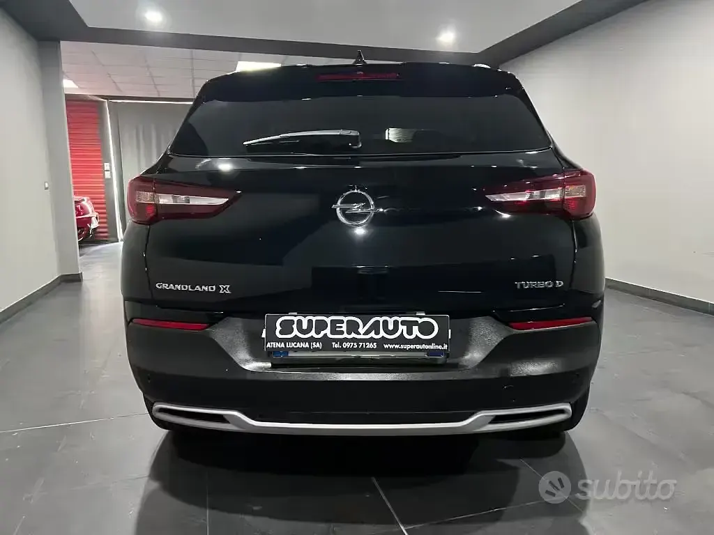 Usata Opel Grandland X Innovation 120 CV (88 kW) 2018 Nero SUV