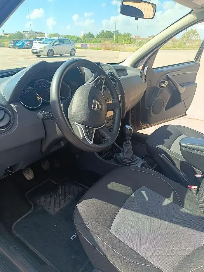 Usata Dacia Duster 109 CV (80 kW) 2018 Marrone SUV