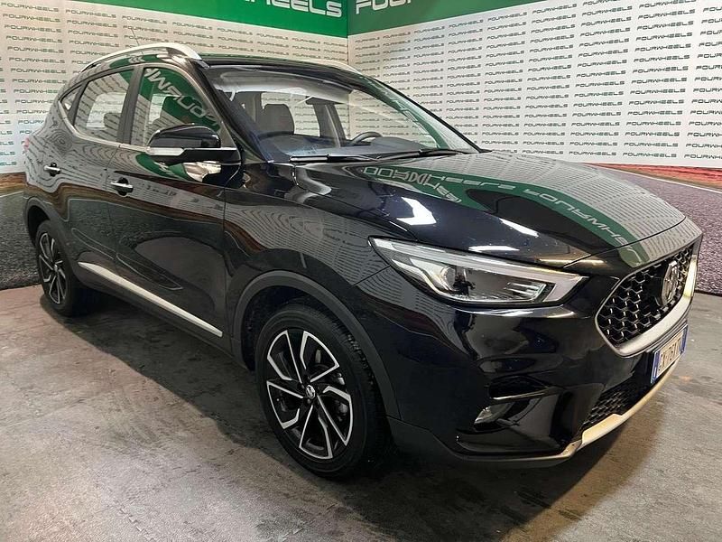 Nero Usata 2024 MG ZS Luxury SUV | 13.600 € (Buon prezzo) - Immagine 1/4