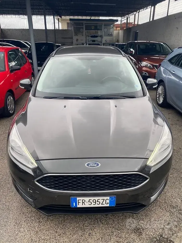 Usata Ford Focus 95 CV (69 kW) 2018 Grigio Station wagon