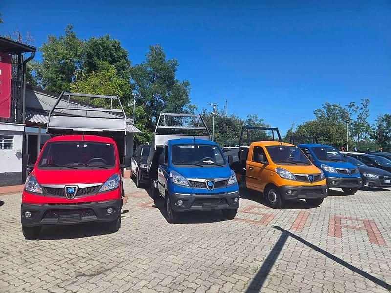 Nuova Piaggio Porter 106 CV (77 kW) 2025 Blu/azzurro Furgone