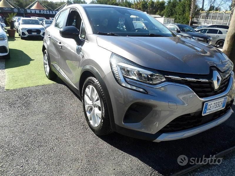 Usata Renault Captur Business 116 CV (85 kW) 2021 Grigio SUV