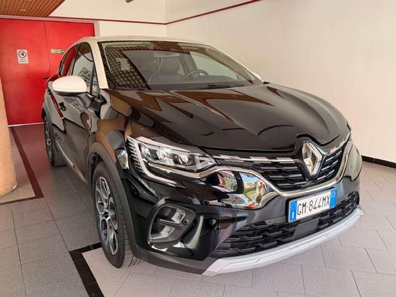 Usata Renault Captur Techno 101 CV (74 kW) 2023 Nero SUV