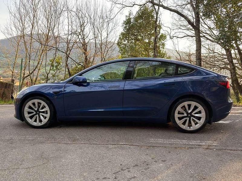 Usata Tesla Model 3 Long Range AWD 366 kW (498 CV) 2021 Blu/azzurro Berlina