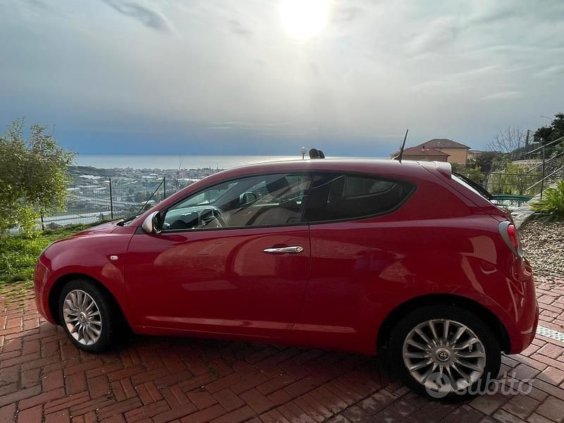 Usata Alfa Romeo MiTo 85 CV (62 kW) 2015 Rosso Utilitaria