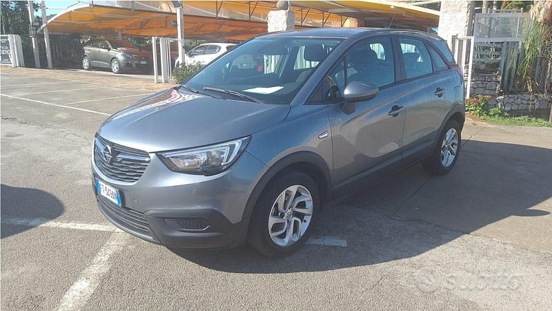 Usata Opel Crossland X 102 CV (75 kW) 2017 Grigio SUV