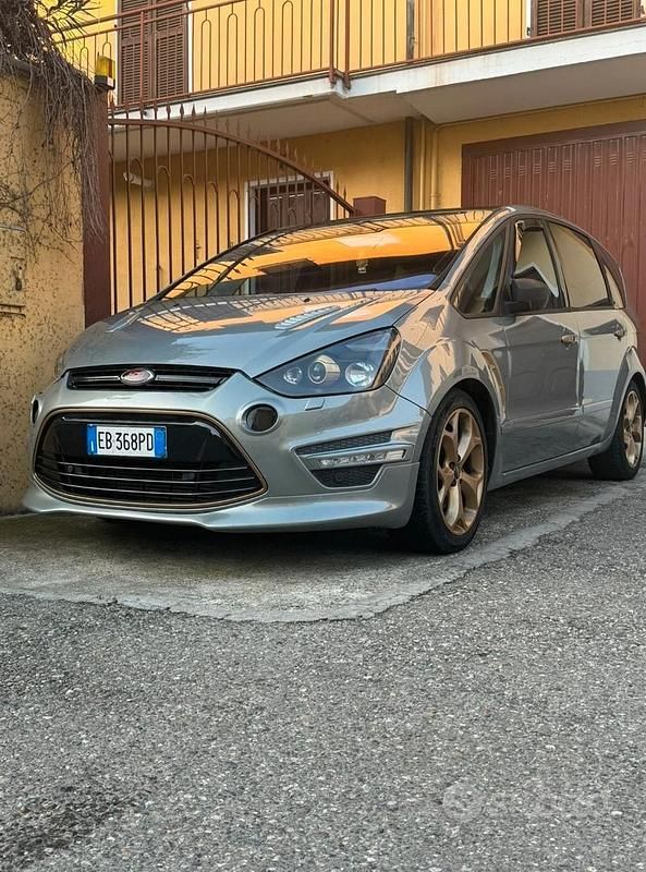 Usata Ford S-MAX S 140 CV (102 kW) 2010 Grigio Monovolume