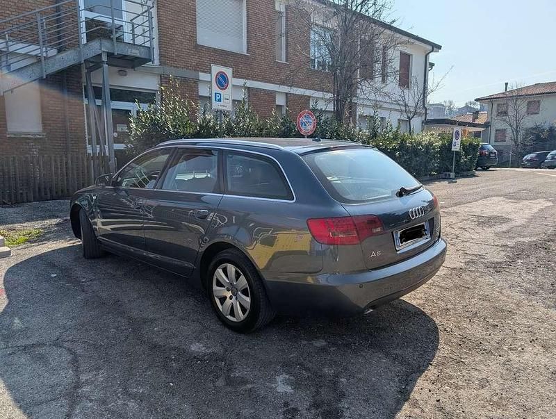 Usata Audi A6 Ambiente 224 CV (164 kW) 2005 Blu/azzurro Station wagon