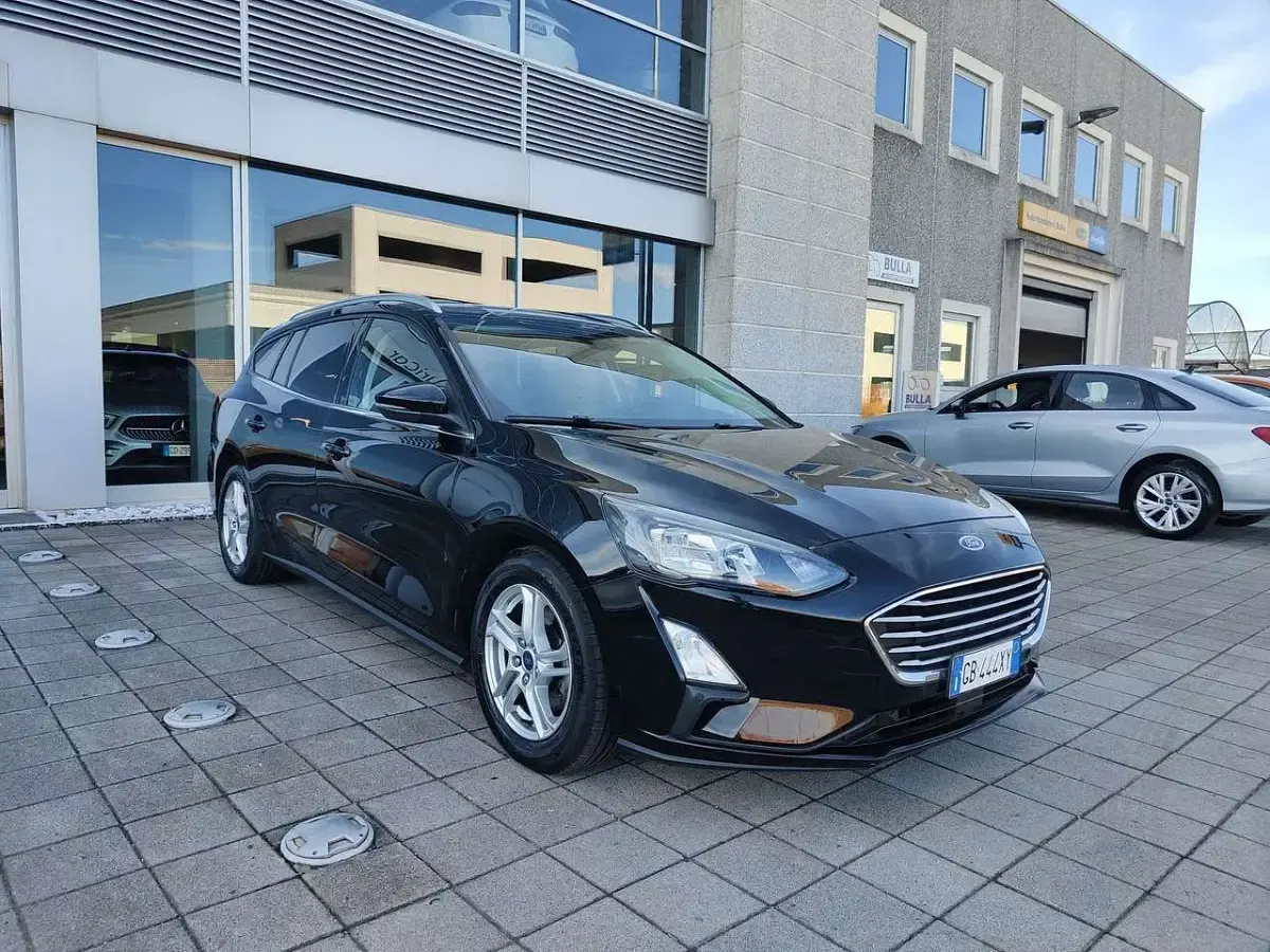 Usata Ford Focus 120 CV (88 kW) 2020 Nero Station wagon
