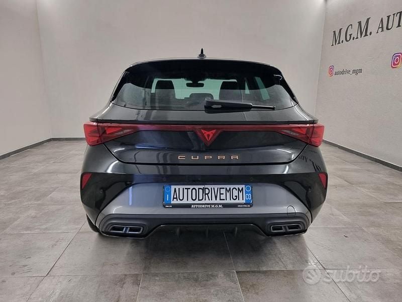Usata Cupra Leon 150 CV (110 kW) 2025 Nero Berlina