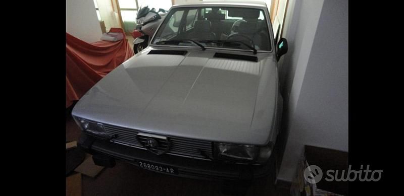 Usata Alfa Romeo Giulietta 122 CV (89 kW) 1982 Grigio Utilitaria