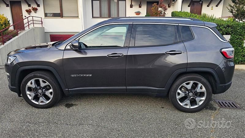 Usata Jeep Compass Limited 120 CV (88 kW) 2019 Grigio SUV