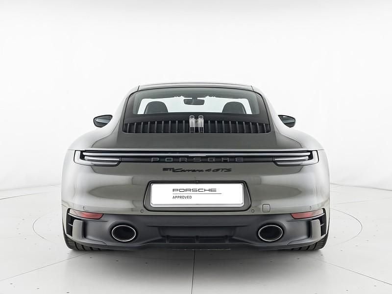 Usata Porsche 911 Carrera 4 GTS 480 CV (353 kW) 2022 Verde Coupé