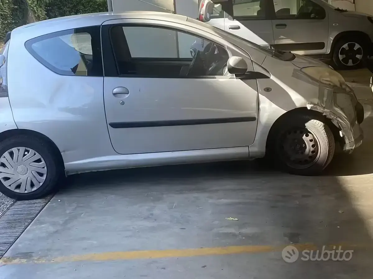 Usata Citroën C1 68 CV (50 kW) 2007 Grigio Utilitaria