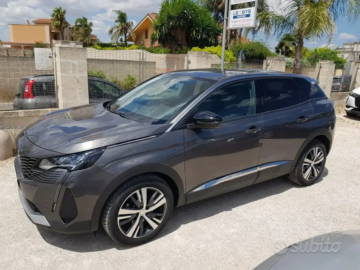 Usata Peugeot 3008 Allure 131 CV (96 kW) 2022 Grigio SUV
