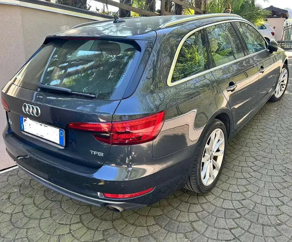 Usata Audi A4 Business 252 CV (185 kW) 2017 Grigio Station wagon