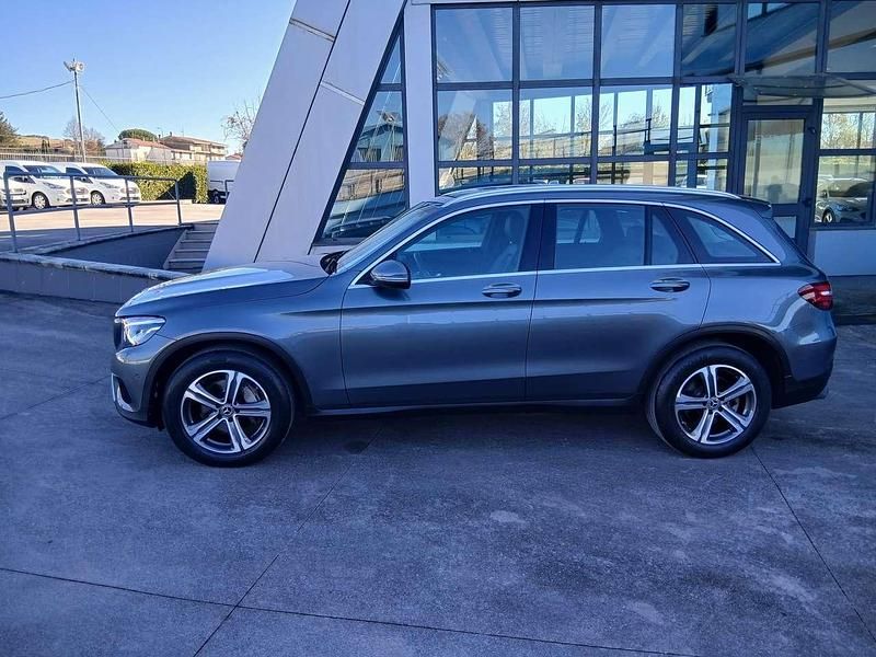 Usata Mercedes GLC250 Exclusive 204 CV (150 kW) 2019 Grigio SUV