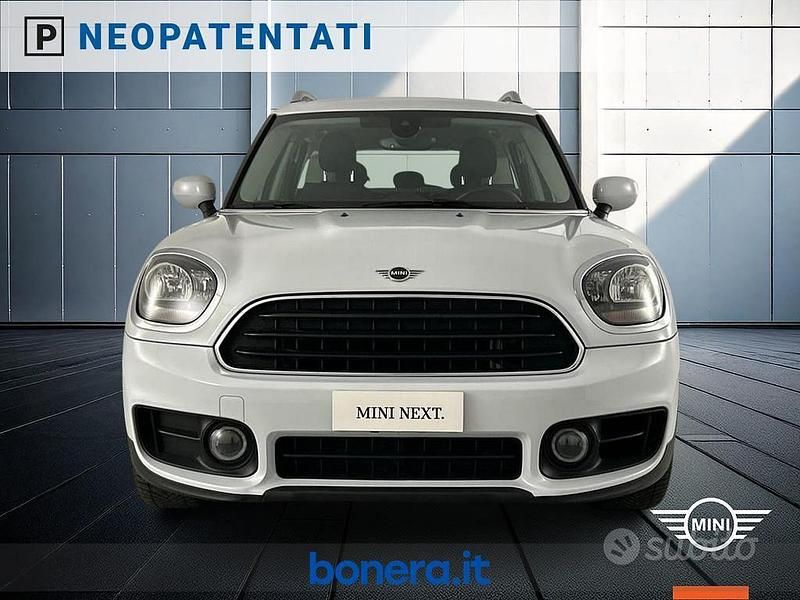 Usata Mini One Countryman Business 102 CV (75 kW) 2019 Bianco SUV