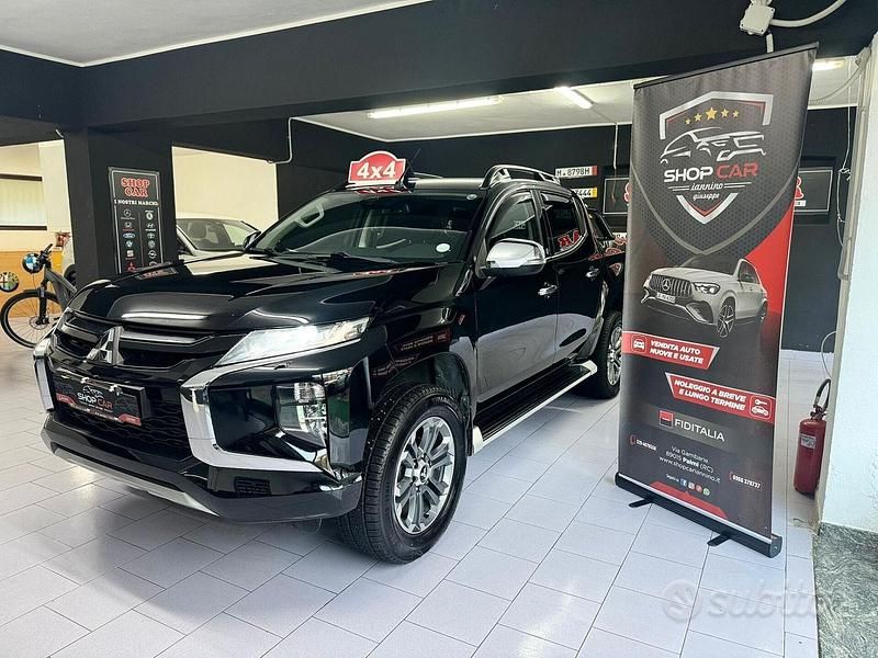 Usata Mitsubishi L200 Select 150 CV (110 kW) 2020 Nero Pick-up