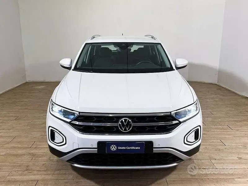Usata VW T-Roc Style 110 CV (80 kW) 2023 Pure white SUV