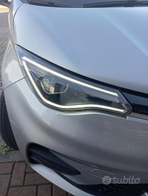 Usata Renault Zoe 80 kW (109 CV) 2020 Grigio Utilitaria