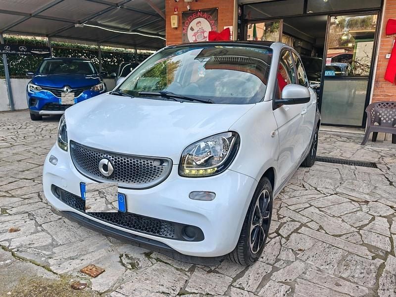 Bianco Usata 2017 Smart ForFour Passion Utilitaria | 10.800 € (Buon prezzo) - Immagine 1/4
