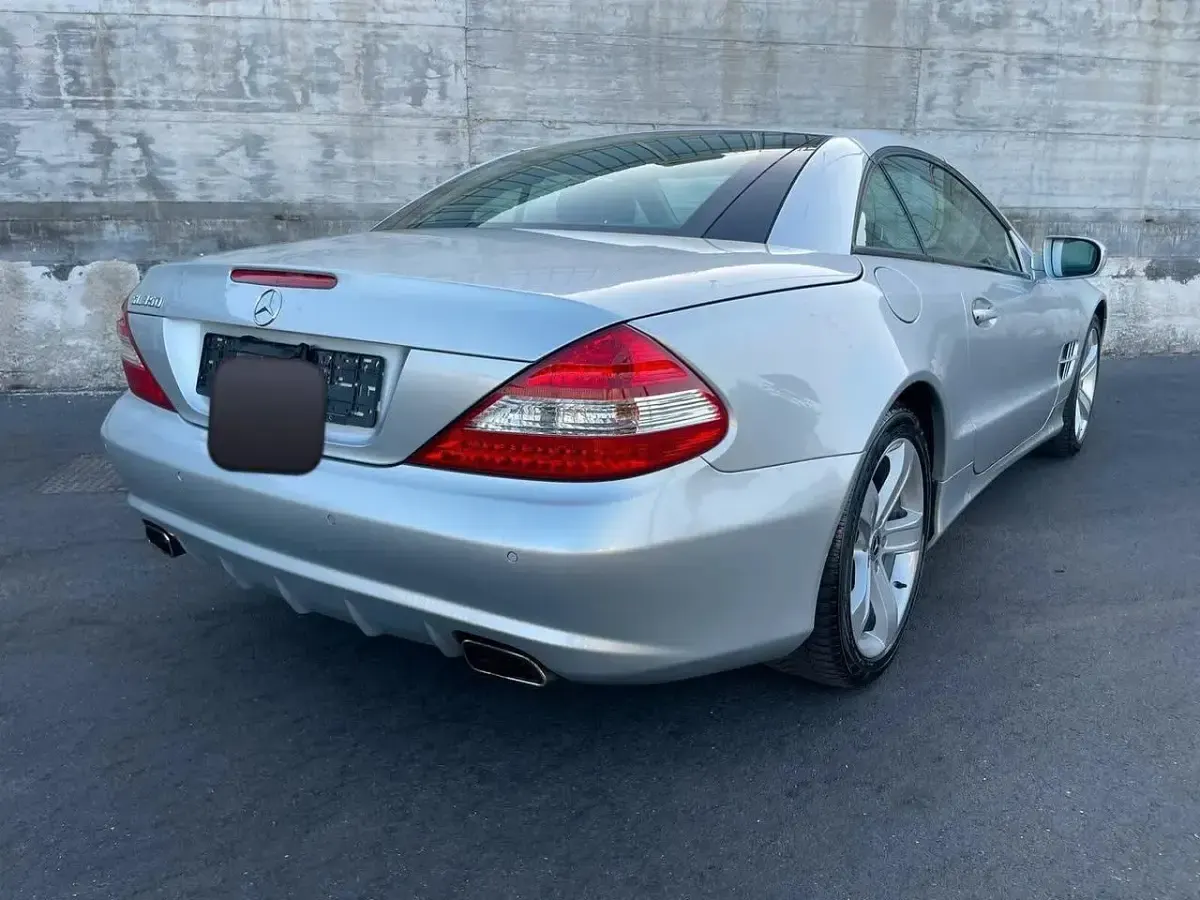 Usata Mercedes SL350 315 CV (231 kW) 2008 Argento Cabrio